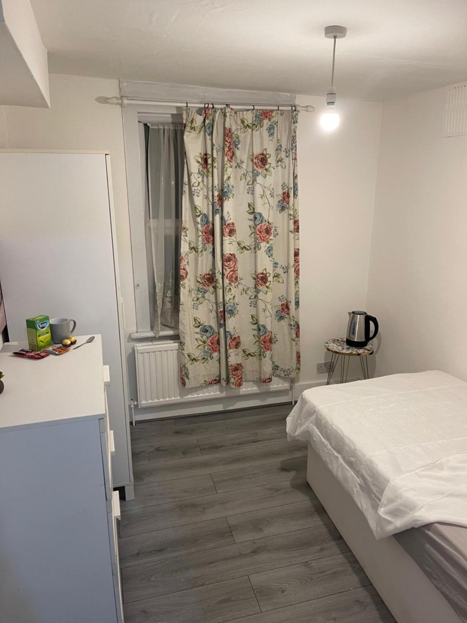 Cozy Rooms 25 Min Liverpool Street Londra Esterno foto